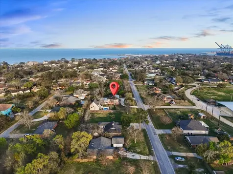 510 Shore Acres Boulevard La Porte TX 77571