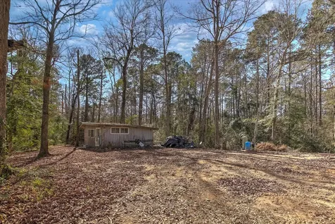 650 County Road 2219 Cleveland TX 77327