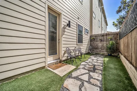 3411 Kensington Yellow Place Houston TX 77008