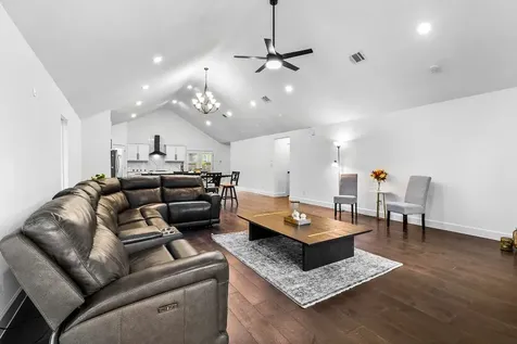 112 Glen Haven Livingston TX 77351