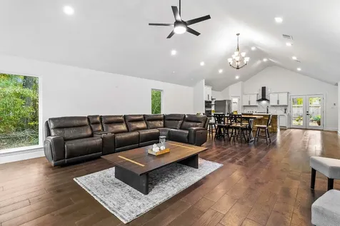 112 Glen Haven Livingston TX 77351