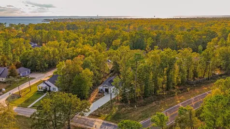 112 Glen Haven Livingston TX 77351