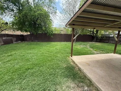 609 Sumbera Street Holland TX 76534