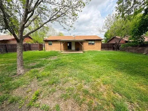609 Sumbera Street Holland TX 76534