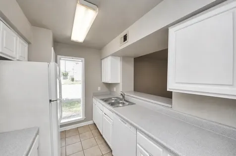 10075 Westpark Drive 42 Houston TX 77042