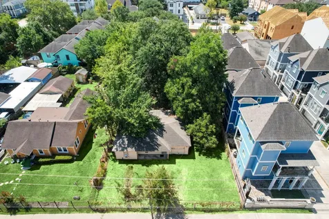1124 W 23rd Street Houston TX 77008