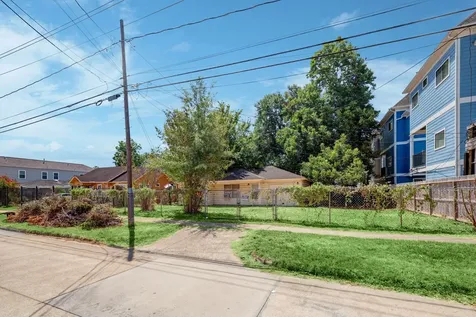 1124 W 23rd Street Houston TX 77008
