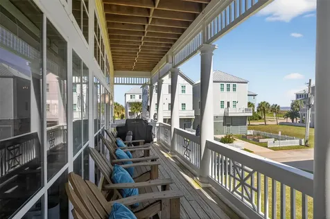 730 Beachtown Passage Galveston TX 77550