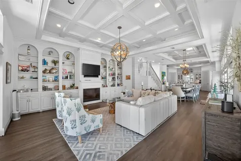 730 Beachtown Passage Galveston TX 77550