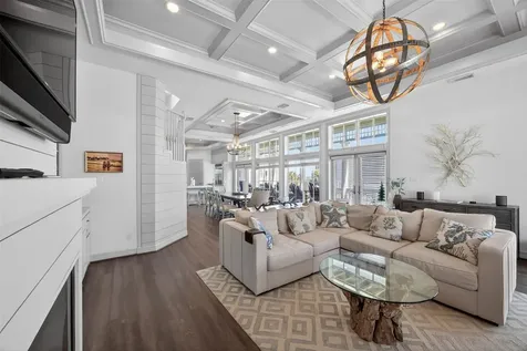 730 Beachtown Passage Galveston TX 77550
