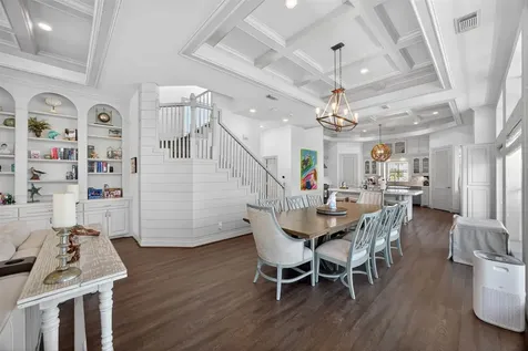 730 Beachtown Passage Galveston TX 77550