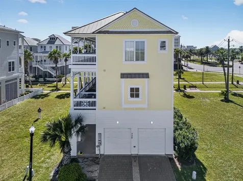 730 Beachtown Passage Galveston TX 77550