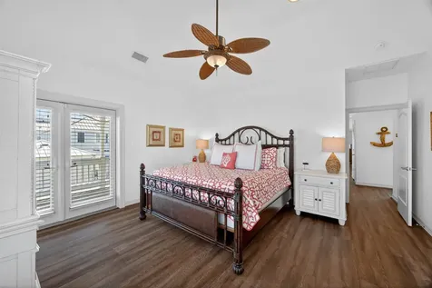 730 Beachtown Passage Galveston TX 77550