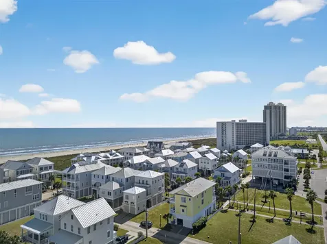 730 Beachtown Passage Galveston TX 77550
