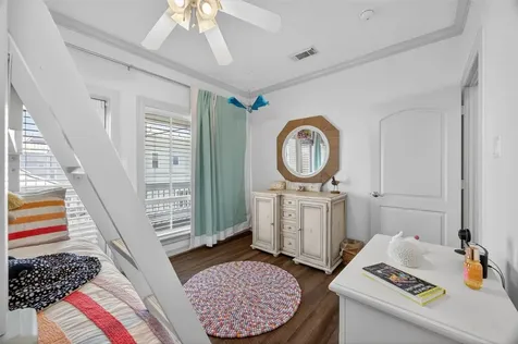 730 Beachtown Passage Galveston TX 77550