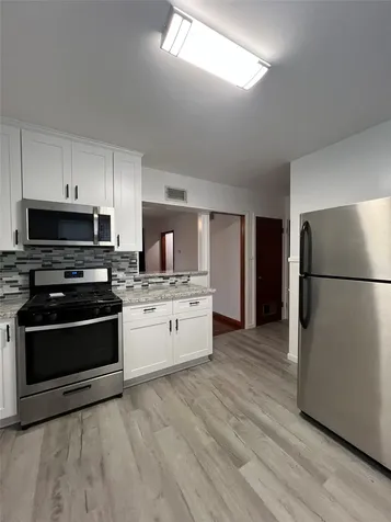 4711 Avenue R 1/2 Galveston TX 77551