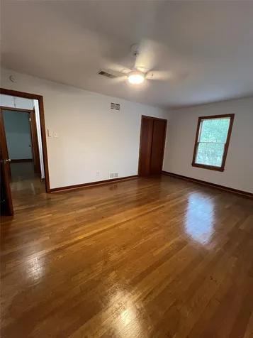 4711 Avenue R 1/2 Galveston TX 77551