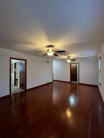 4711 Avenue R 1/2 Galveston TX 77551