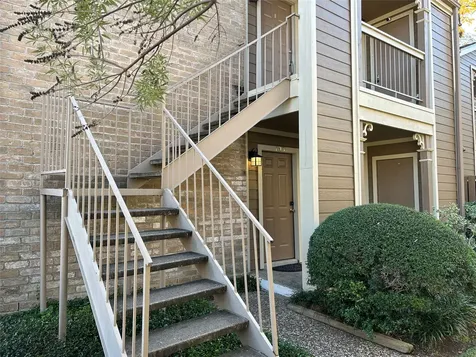 1880 White Oak Drive 103 Houston TX 77009