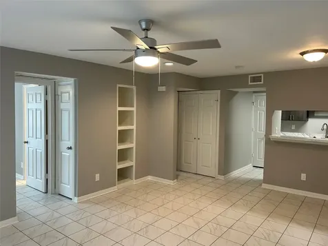 1880 White Oak Drive 103 Houston TX 77009