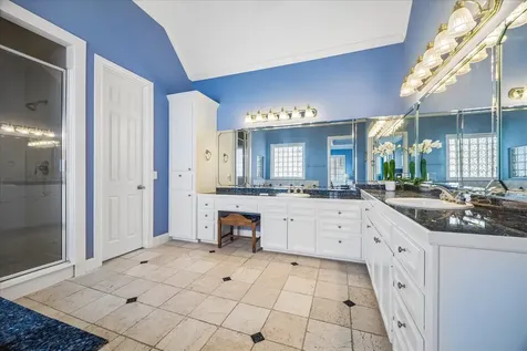 4503 Holly Street Bellaire TX 77401