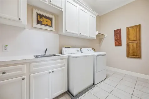 4503 Holly Street Bellaire TX 77401
