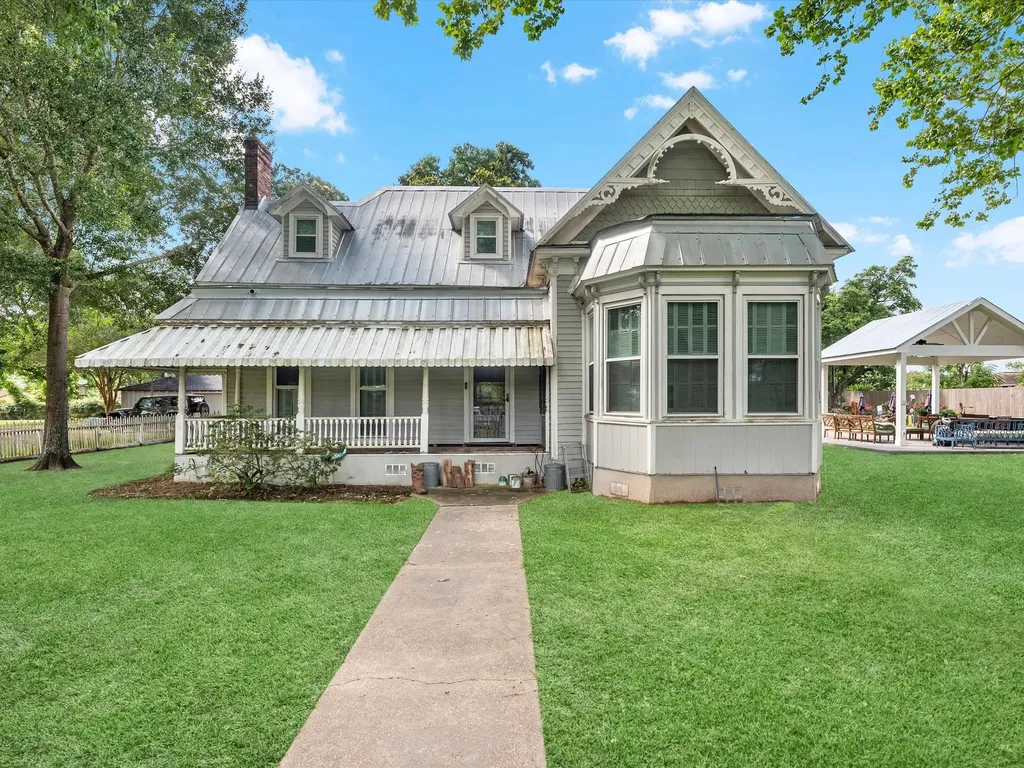 305 Hill Street Sealy TX 77474