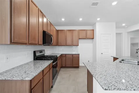 18215 Spruce Cottage Drive Tomball TX 77377