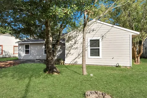 5823 Southgood Street Houston TX 77033