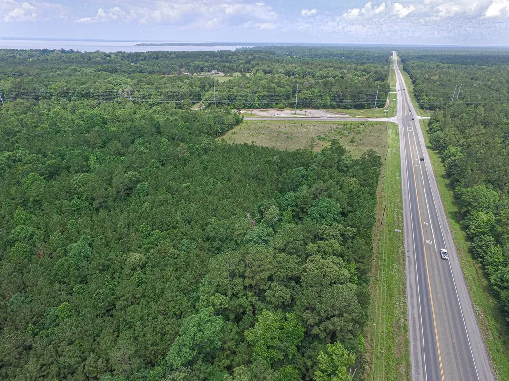 Tbd W 01 Highway 190 Livingston TX 77351
