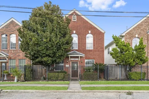 1755 Aden Drive Houston TX 77003
