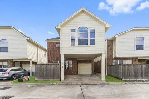1755 Aden Drive Houston TX 77003