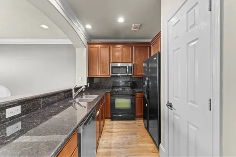 1755 Aden Drive Houston TX 77003