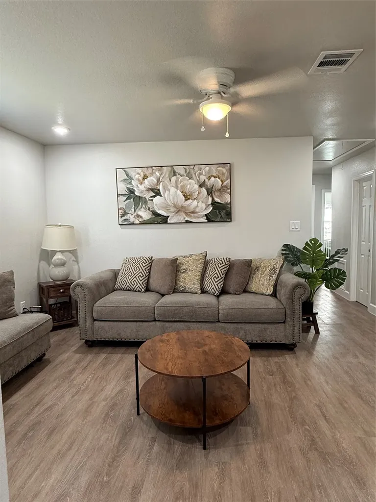 3610 Newton Drive Pasadena TX 77503