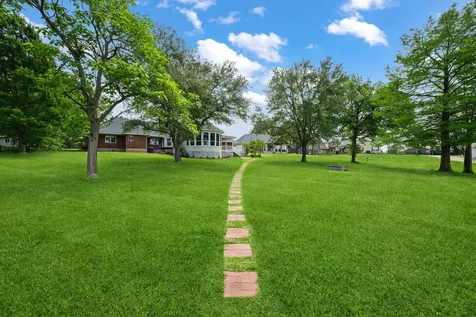 322 Buffalo Court Livingston TX 77351