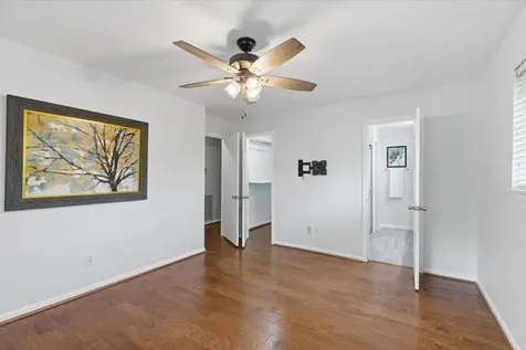 5410 Indigo Street Houston TX 77096