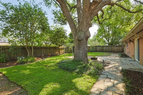 5410 Indigo Street Houston TX 77096