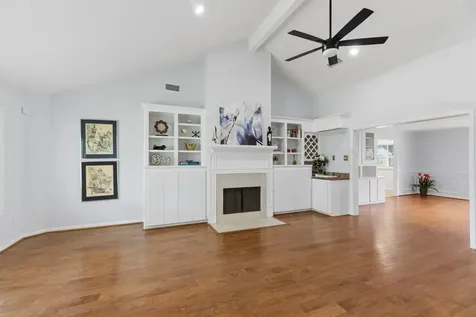 5410 Indigo Street Houston TX 77096