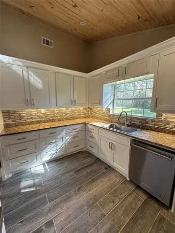 680 Mockingbird Hills Livingston TX 77351
