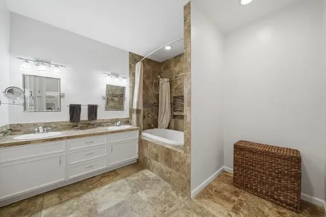 1139 Peachford Lane Houston TX 77062