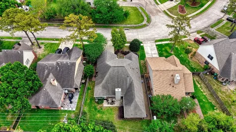 1139 Peachford Lane Houston TX 77062