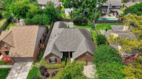 1139 Peachford Lane Houston TX 77062