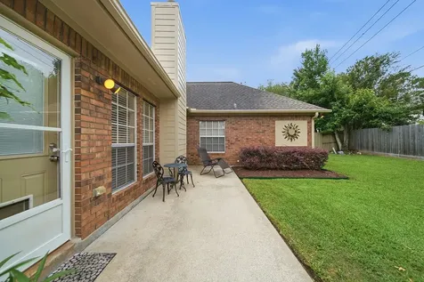 1139 Peachford Lane Houston TX 77062
