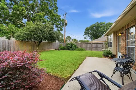1139 Peachford Lane Houston TX 77062