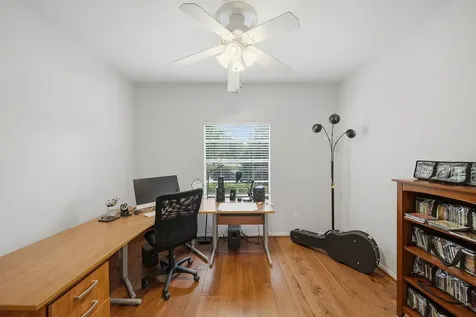 1139 Peachford Lane Houston TX 77062
