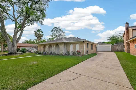 9818 Sagemoss Lane Houston TX 77089