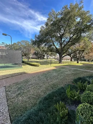10378 Briar Forest Drive 32/5 Houston TX 77042