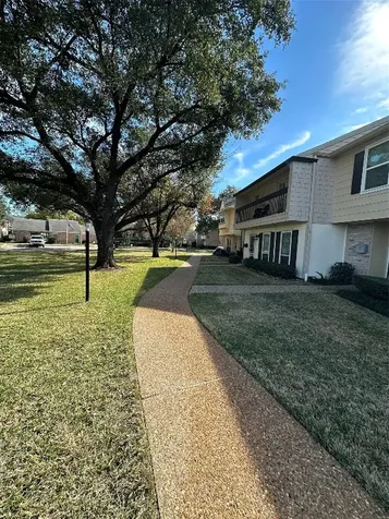 10378 Briar Forest Drive 32/5 Houston TX 77042