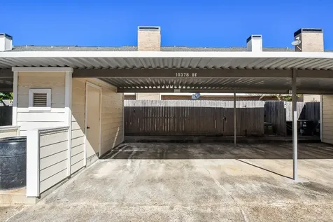 10378 Briar Forest Drive 32/5 Houston TX 77042