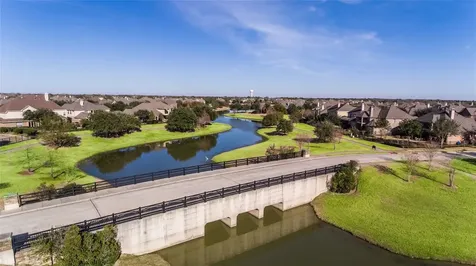 18323 S Elizabeth Shore Loop Cypress TX 77433